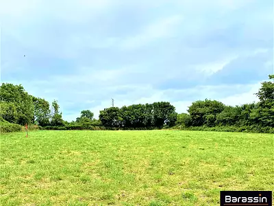 Terrain, 1 600 m²
