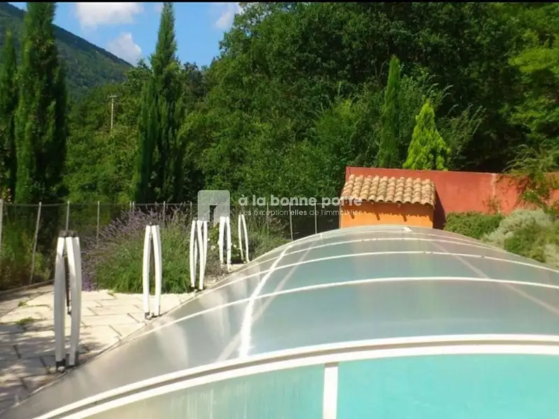 Maison, 278 m²