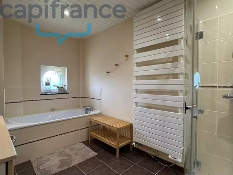 Maison, 269 m²