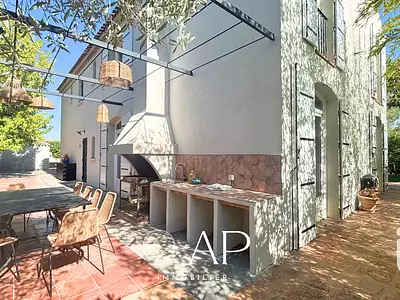 Maison, 280 m²