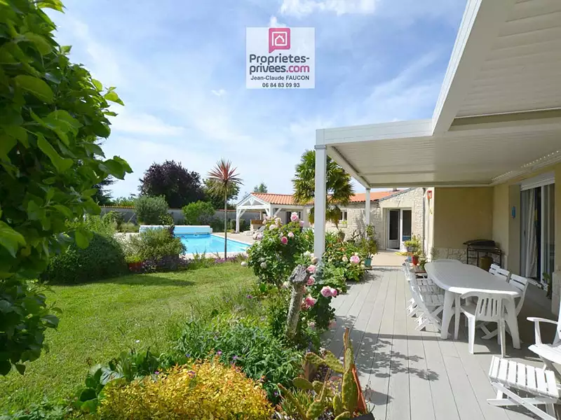 Maison, 187 m²