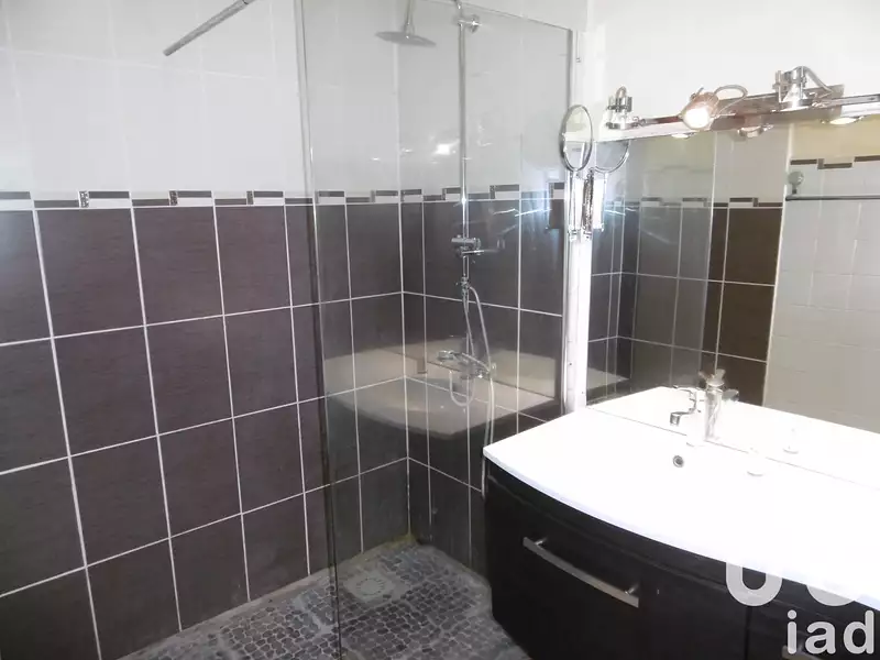 Maison, 233 m²