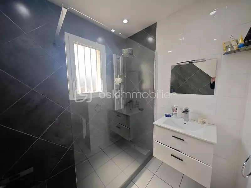 Maison, 109 m²