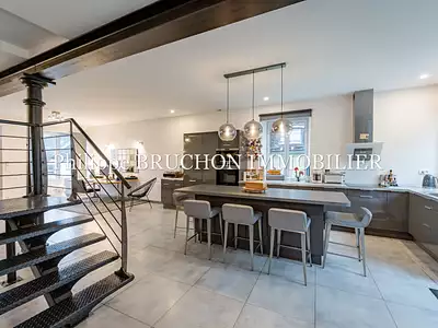 Maison, 315 m²