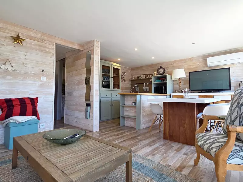 Maison, 240 m²