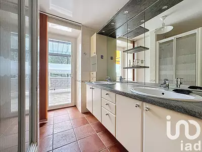Maison, 167 m²