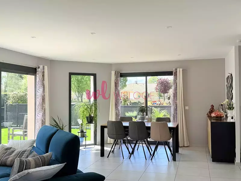 Maison, 111 m²