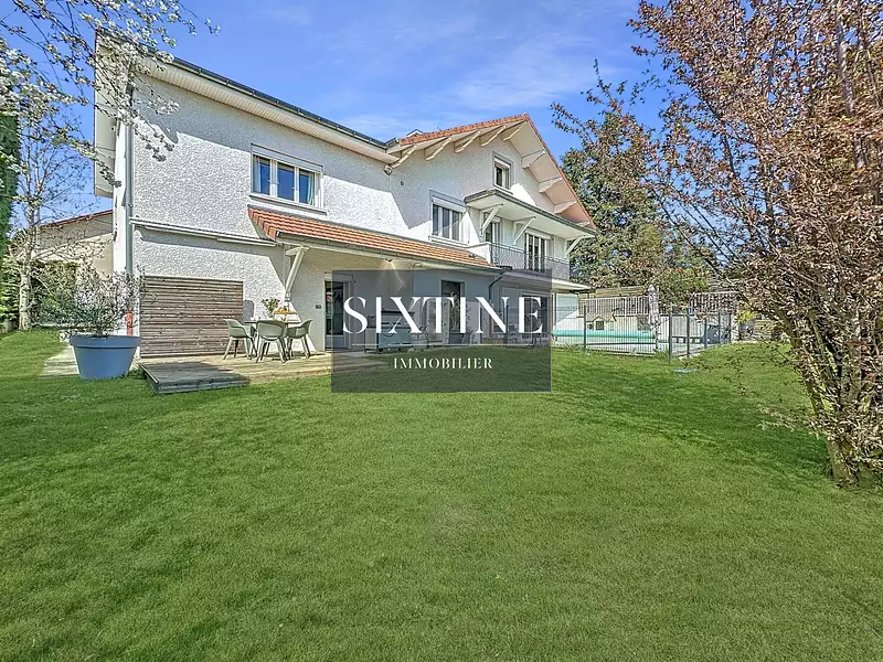 Maison, 315 m²