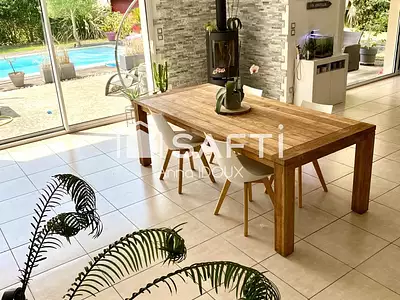 Maison, 176 m²