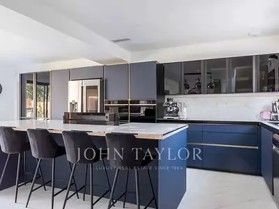 Maison, 167 m²