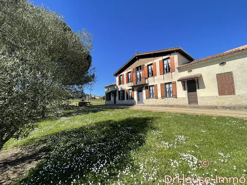 Maison, 186 m²
