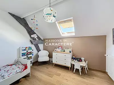 Maison, 196 m²
