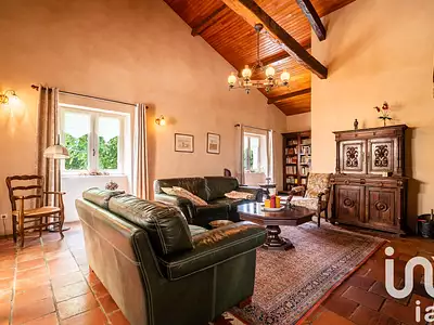 Maison, 236 m²