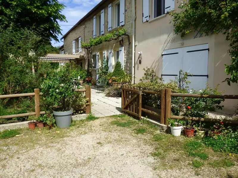 Maison, 256 m²