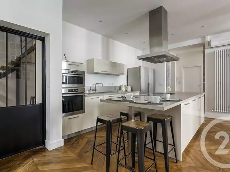 Appartement, 240 m²