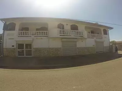 Divers, 60 m²