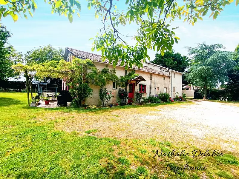 Maison, 185 m²