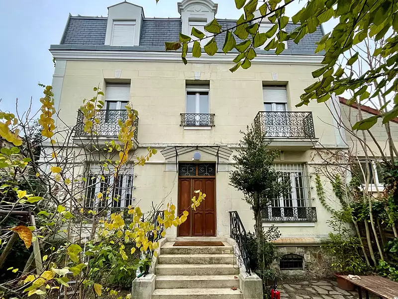 Maison, 217 m²
