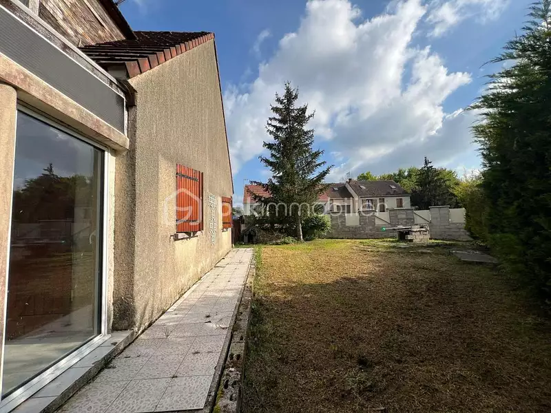 Maison, 195 m²