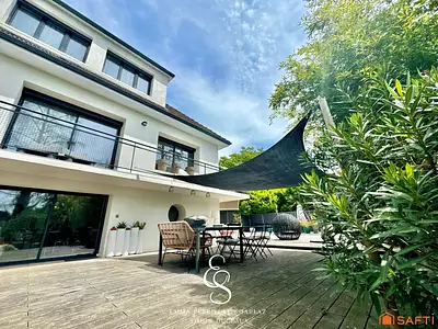 Maison, 201 m²