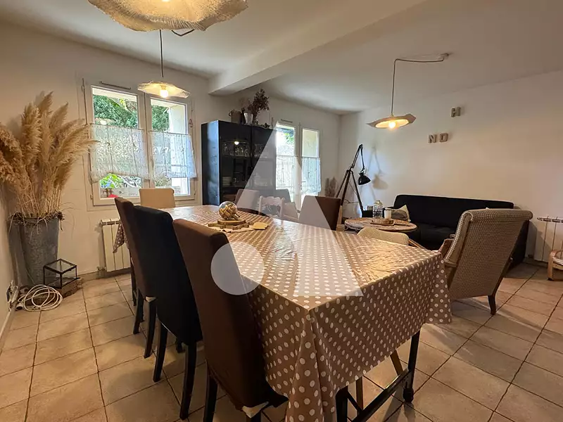 Maison, 190 m²