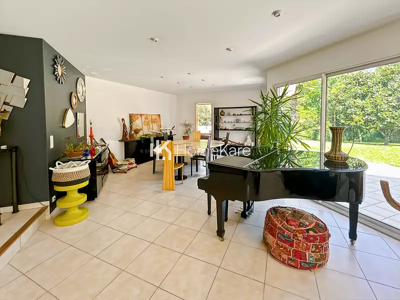 Maison, 200 m²