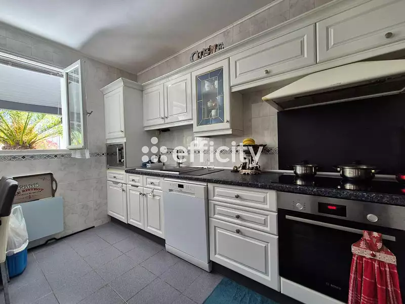 Maison, 105 m²