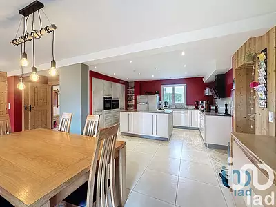 Maison, 202 m²