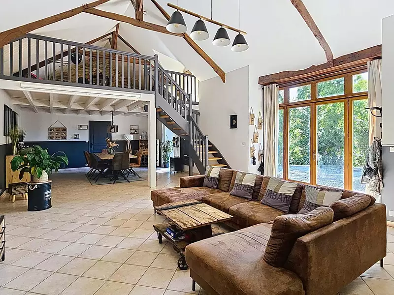 Maison, 216 m²