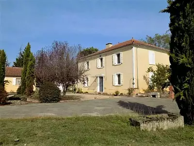 Maison, 240 m²