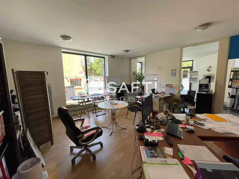 Immeuble, 152 m²