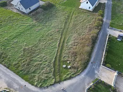 Terrain, 811 m²