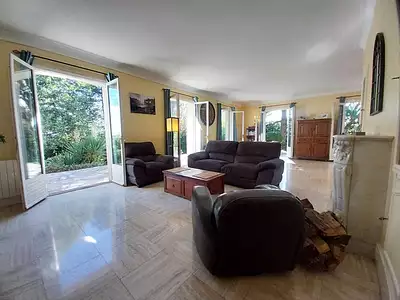 Maison, 180 m²