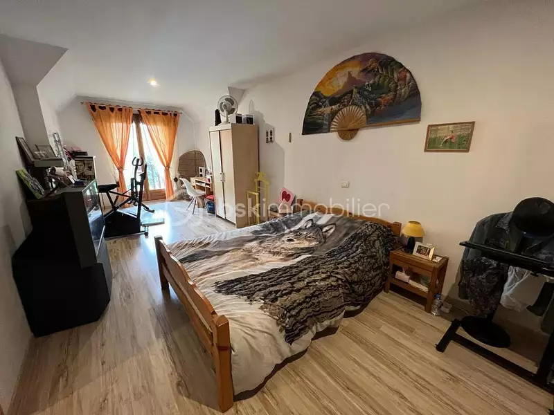 Maison, 205 m²