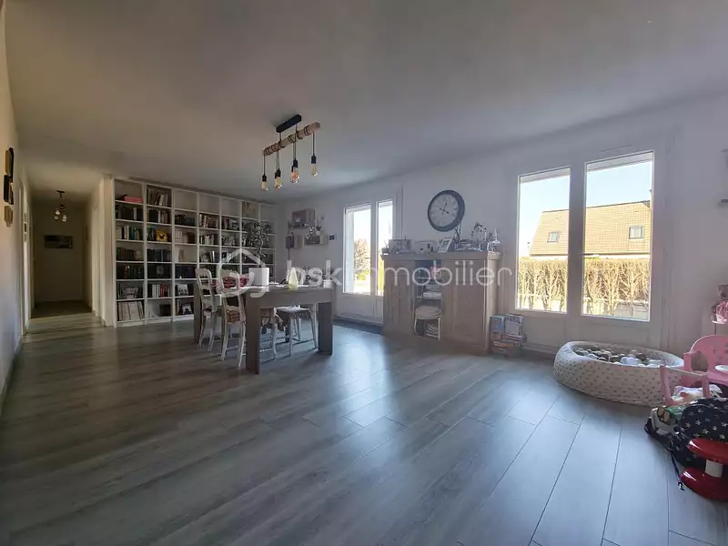 Maison, 164 m²