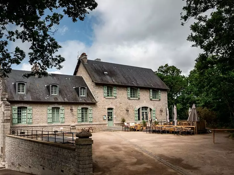Maison, 810 m²