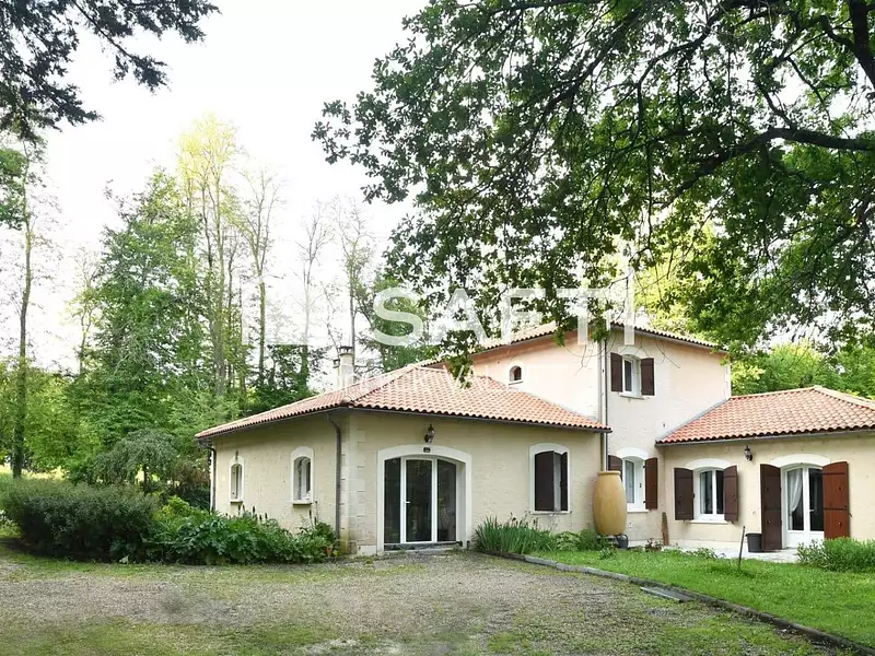Maison, 207 m²