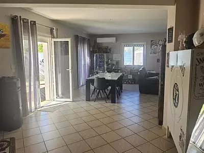 Maison, 143,7 m²