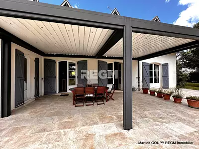 Maison, 250 m²