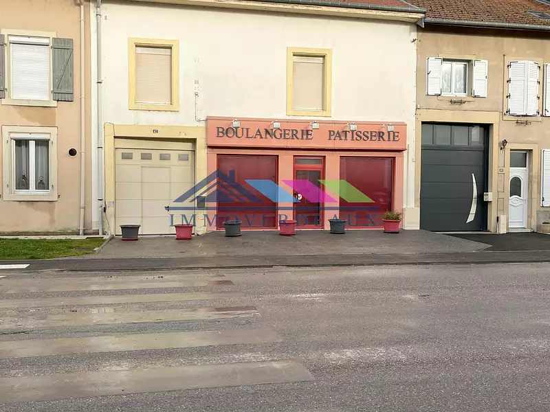 Maison, 215 m²