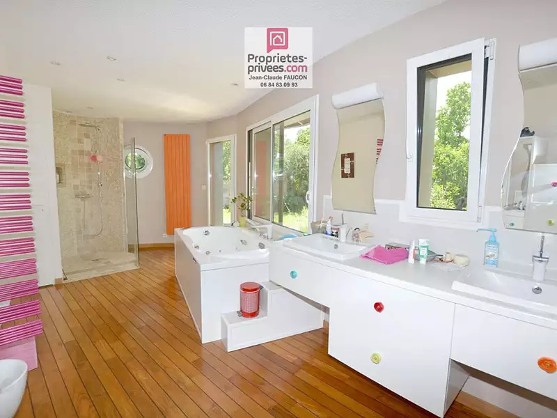 Maison, 187 m²
