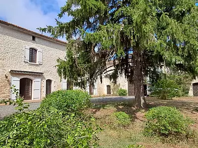 Maison, 225 m²