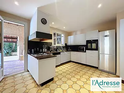 Maison, 267,72 m²