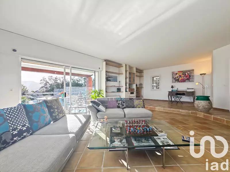Maison, 282 m²