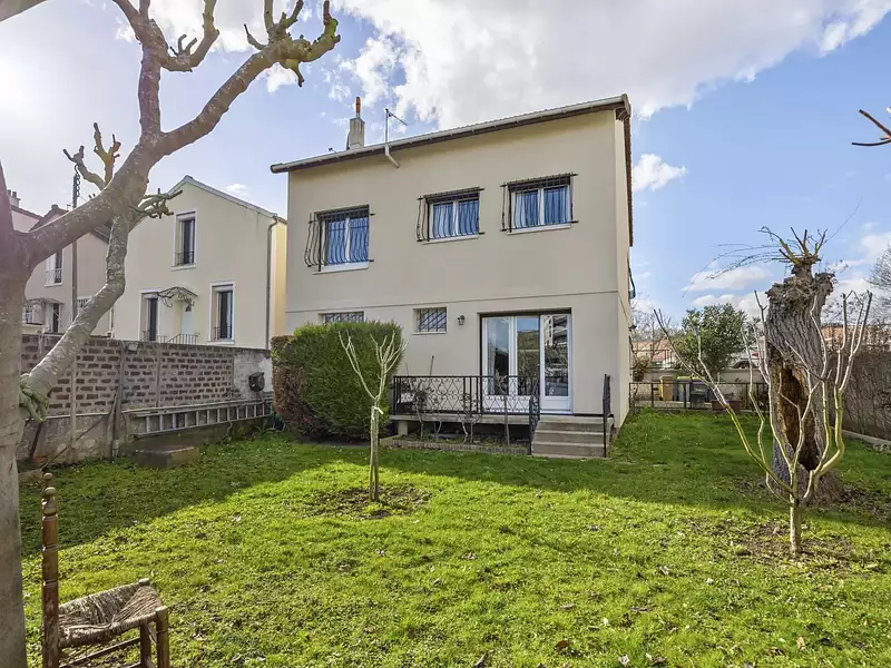 Maison, 121 m²