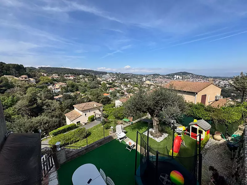 Maison, 190 m²