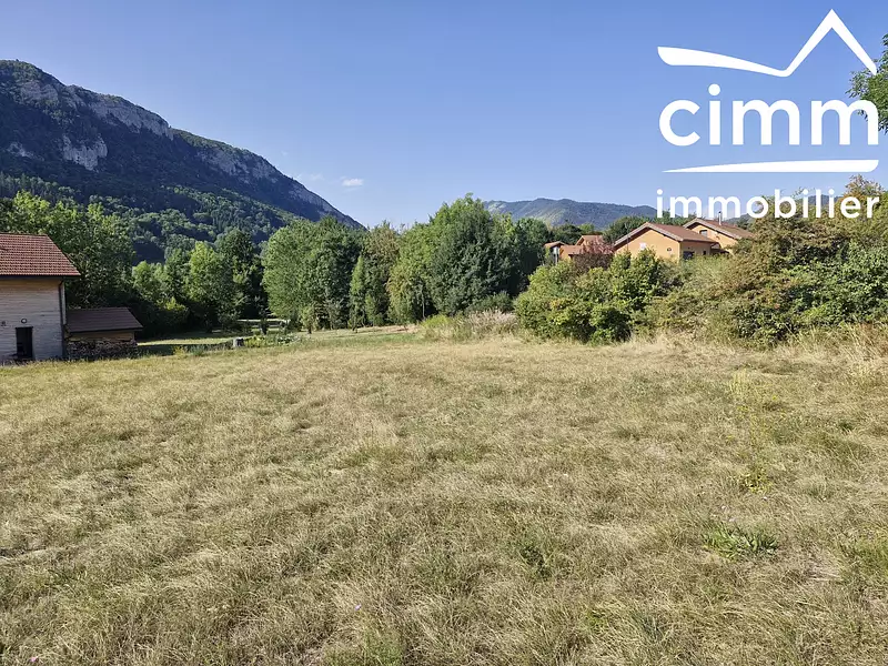 Terrain, 914 m²