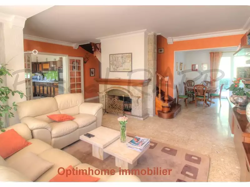 Maison, 140 m²