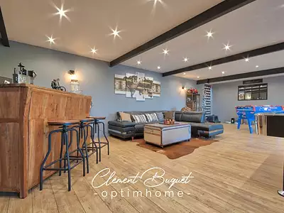 Maison, 252 m²