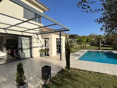 Maison, 180 m²